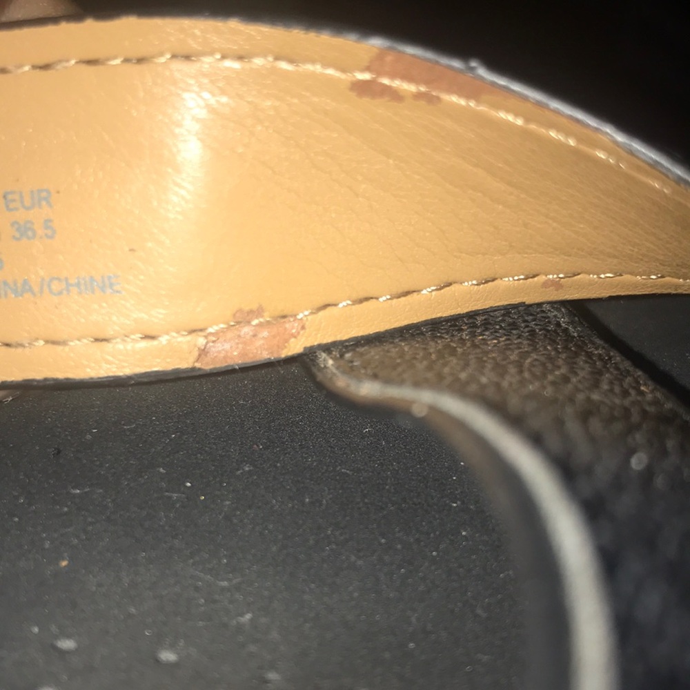 Coach Slides - Picture 4 of 6